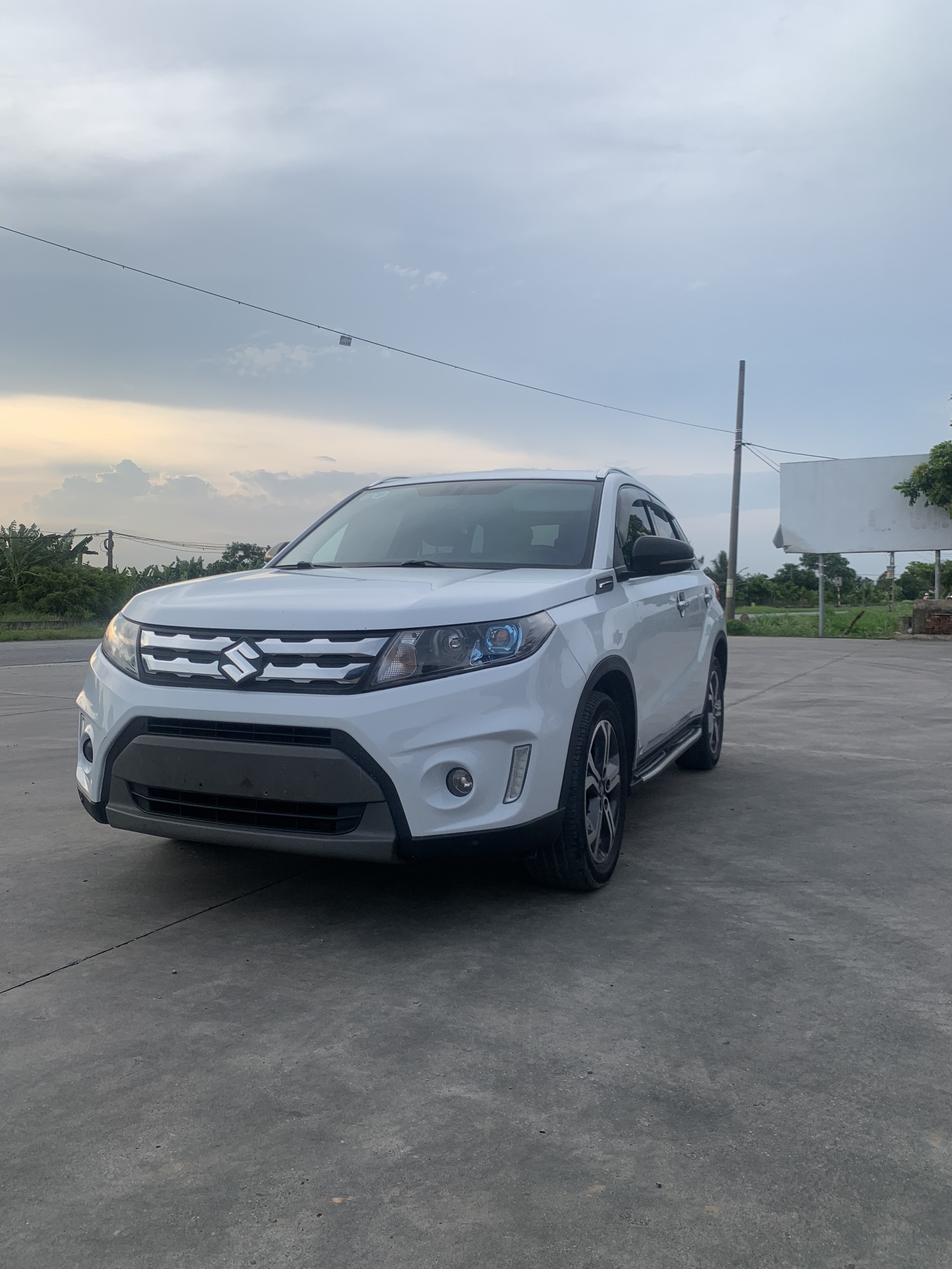 Cần bán suzuki vitara 2016 1.6AT nhập khẩu Hungary xe 1 chủ