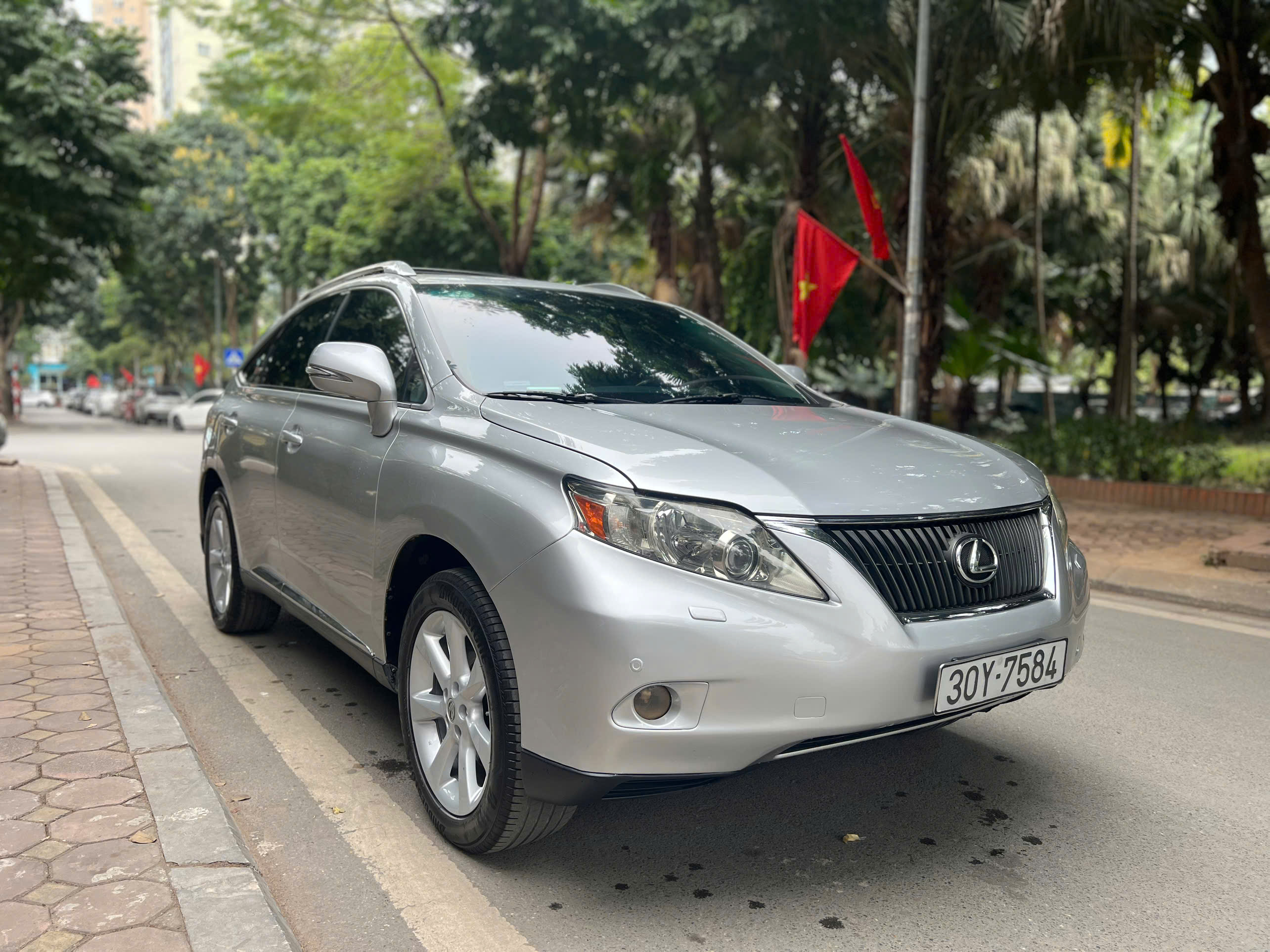 ► Lexus RX 350 – Bản Full Option – Xe Cực Đẹp
