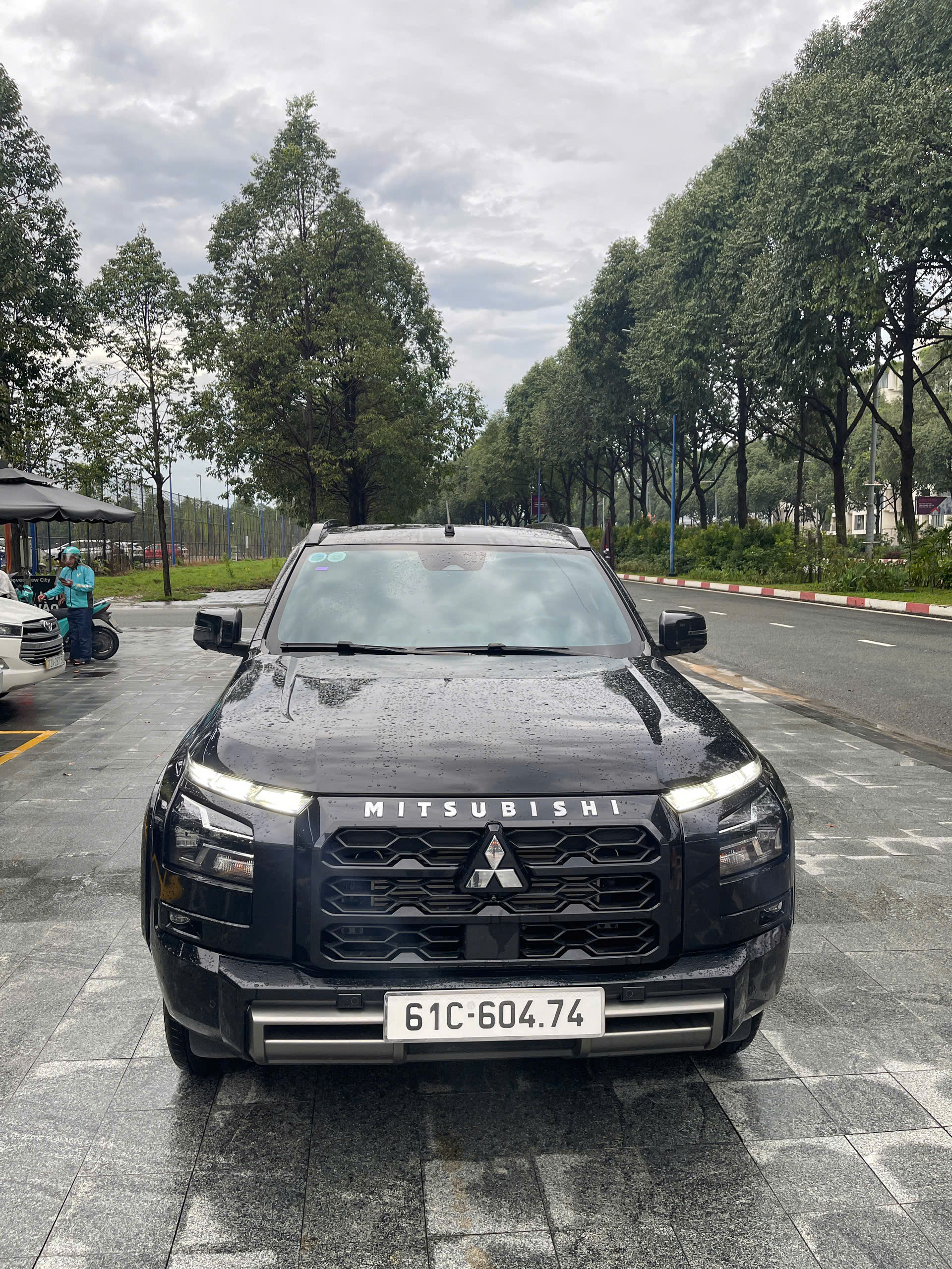 Chính chủ bán xe Misubishi Triton sản xuất năm 2024 std