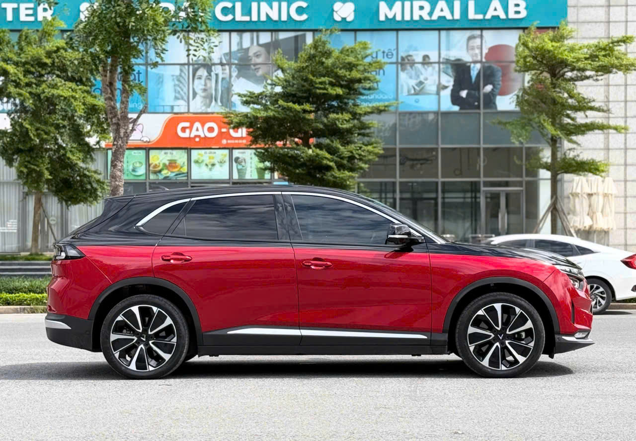 VINFAST VF8 LUX PLUS 2024 – BẢN ĐẶC BIỆT, ĐỎ/NÓC ĐEN, FULL OPTION