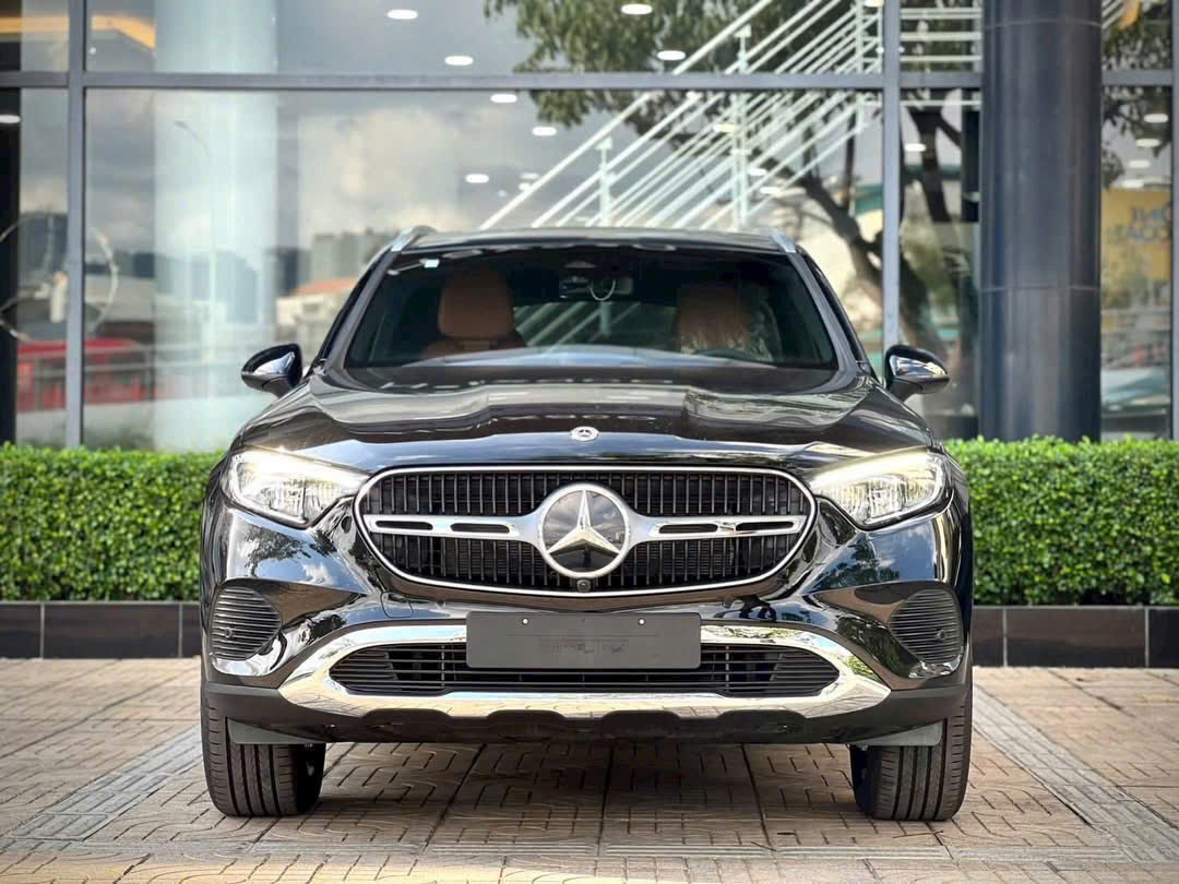 ►  GLC 200 4MATIC – MẪU SUV HẠNG SANG ĐƯỢC KHÁCH CHỐT NHIỀU NHẤT THÁNG!