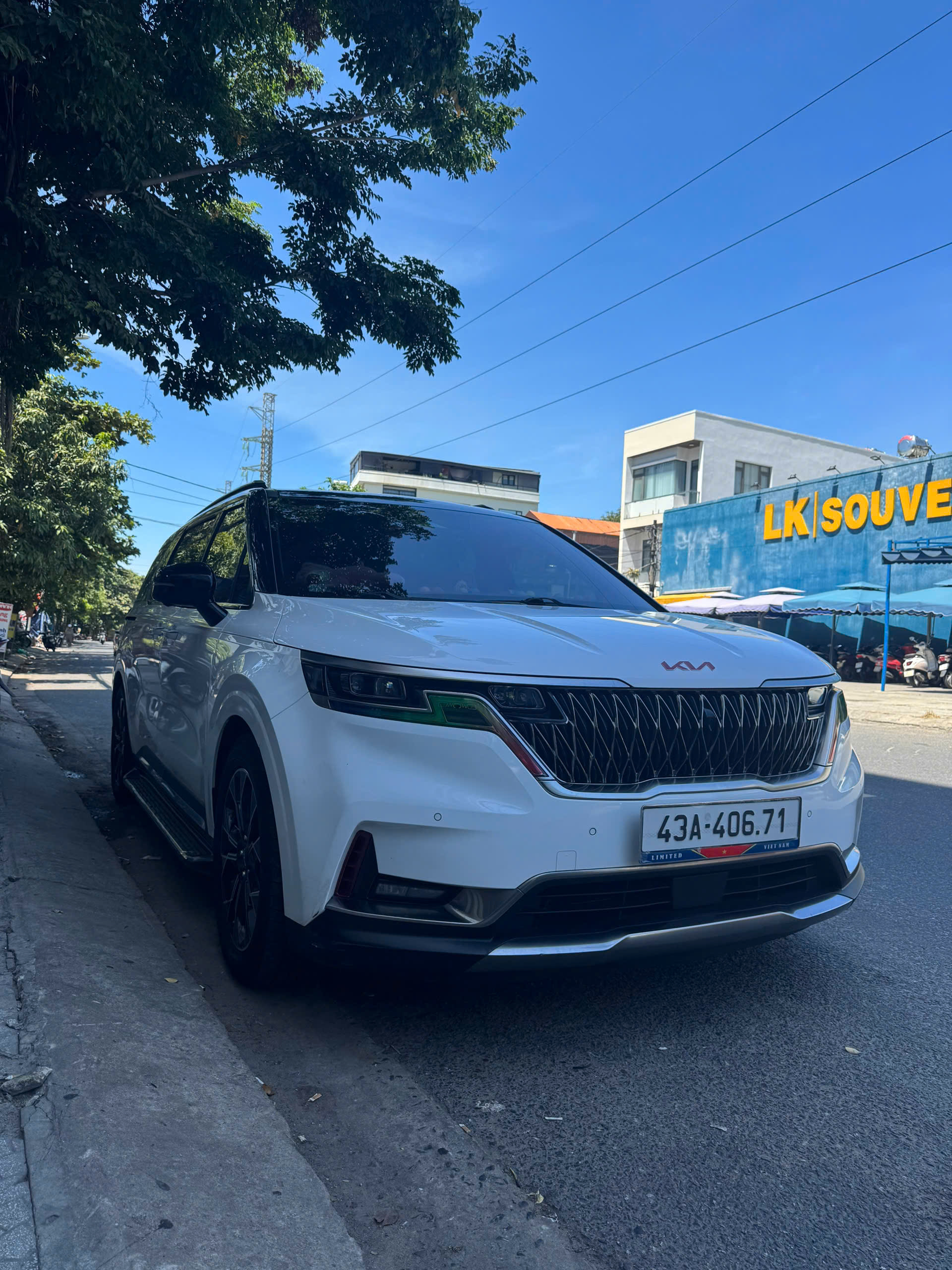 ► CHO THUÊ DÀI HẠN – KIA CARNIVAL SIGNATURE 2023 (TỰ LÁI)