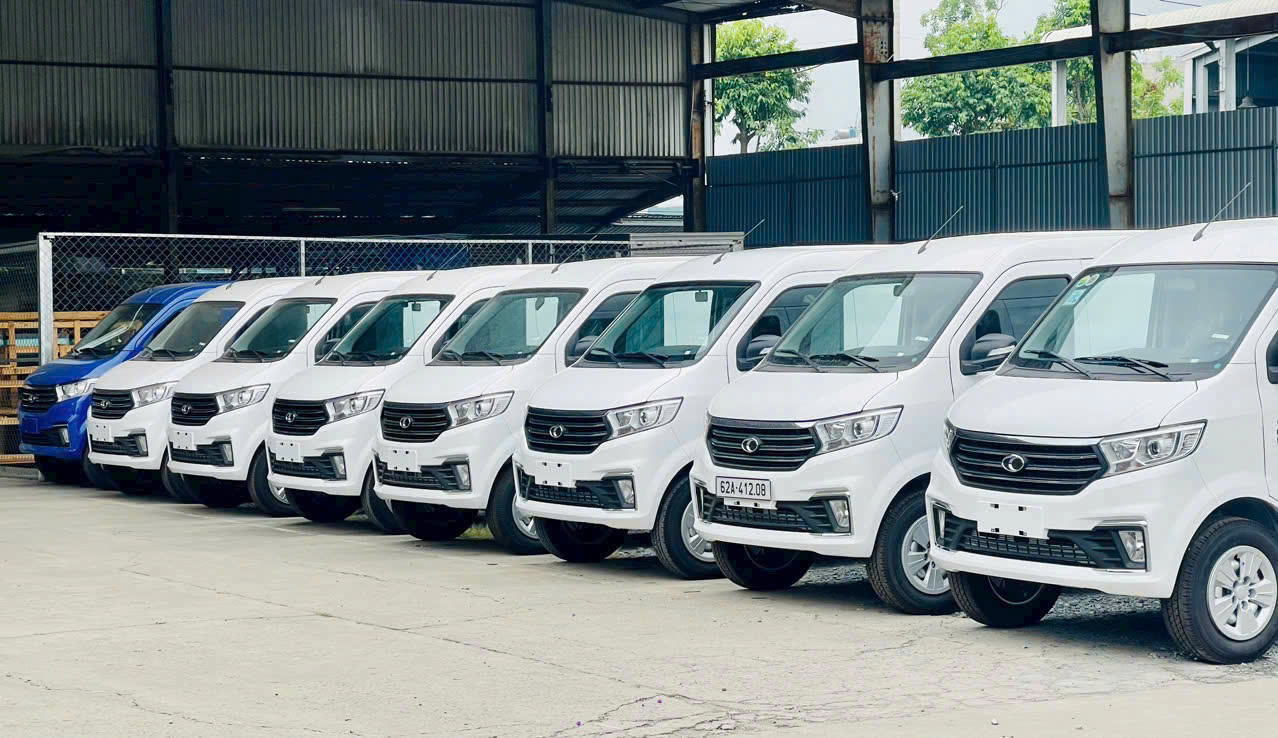 XE TẢI VAN CHẠY TRONG PHỐ 24/7