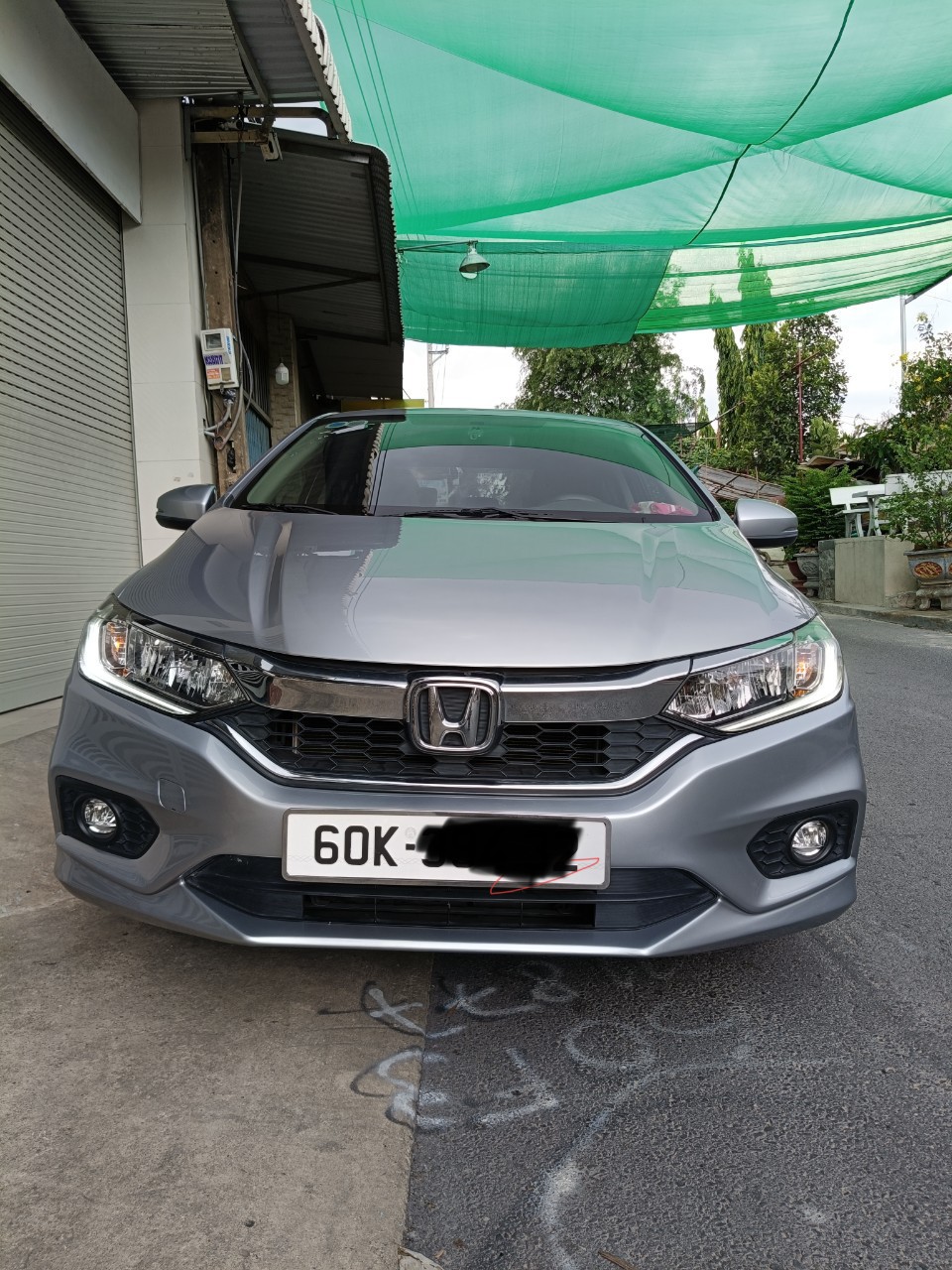 Chính chủ cần bán xe Honda city TOP sản xuất cuối 2019 màu ghi bạc