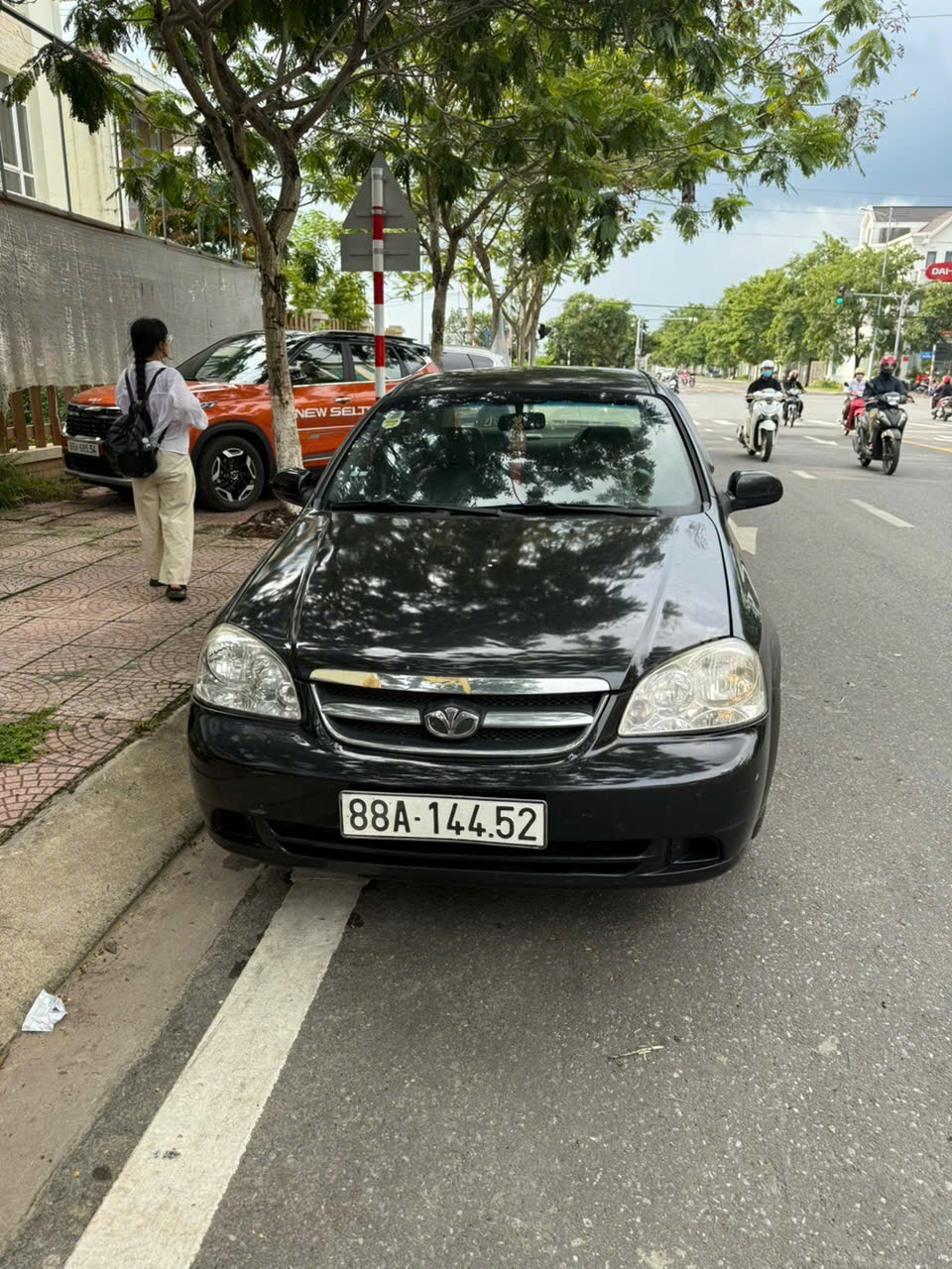 ♦  CHÍNH CHỦ CẦN BÁN GẤP – DAEWOO LACETTI EX 2010 – GIÁ CHỈ 105 TRIỆU ♦