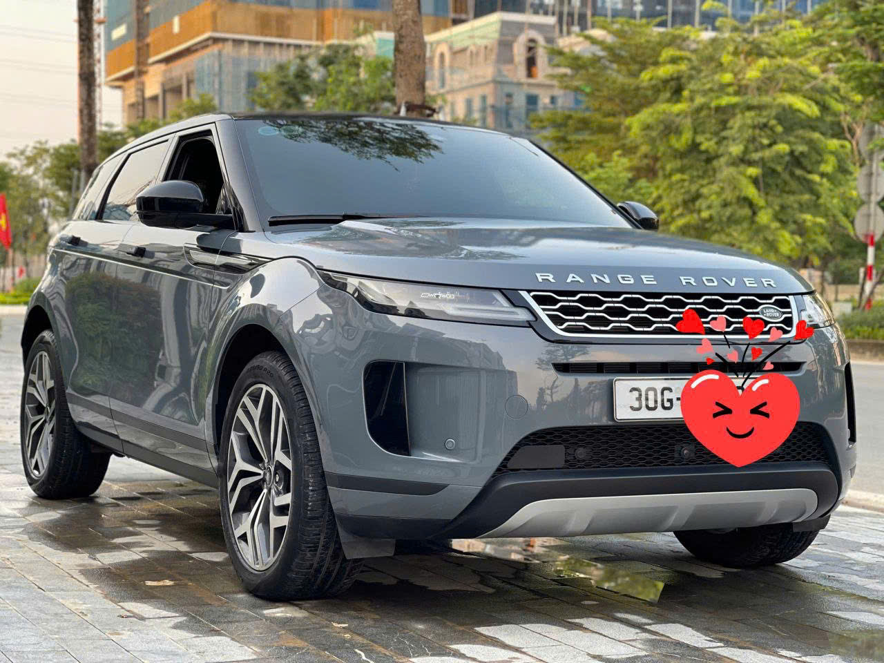 CHÍNH CHỦ BÁN LAND ROVER RANGE ROVER EVOQUE 2022 – GIÁ CHỈ 1,5 TỶ!