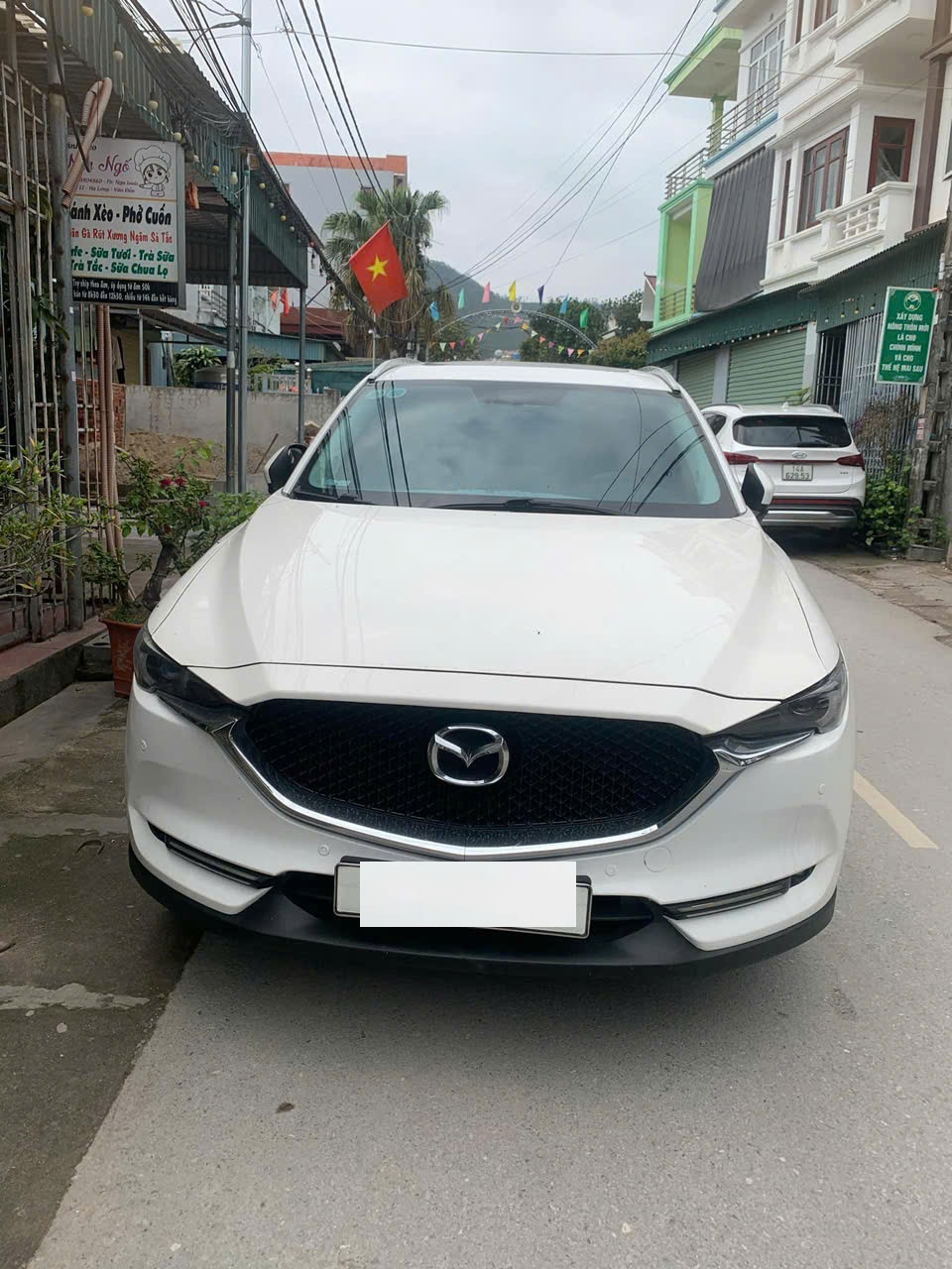 Chính chủ bán xe MAZDA CX5 sản xuất cuối năm 2017 phome mới 2018 Bản cao cấp