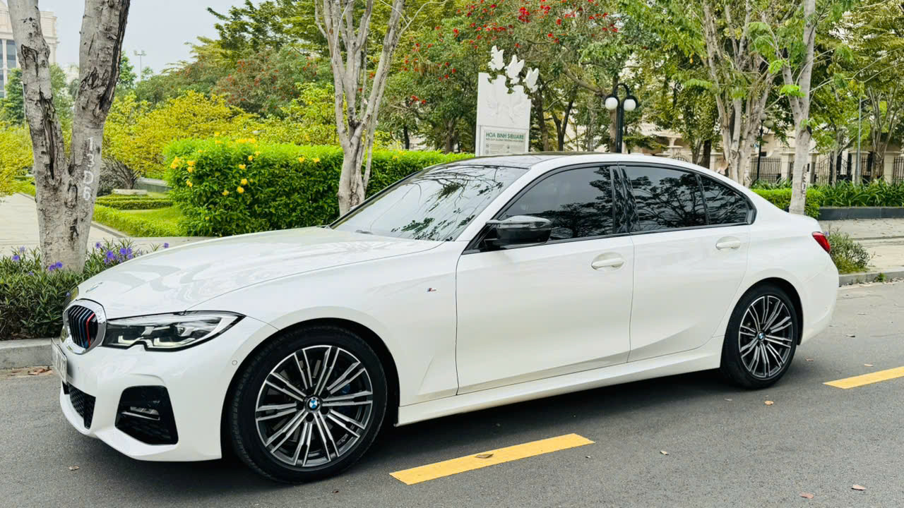 BMW 330i G20 M sport bản fu option cao nhất dòng 3 series.