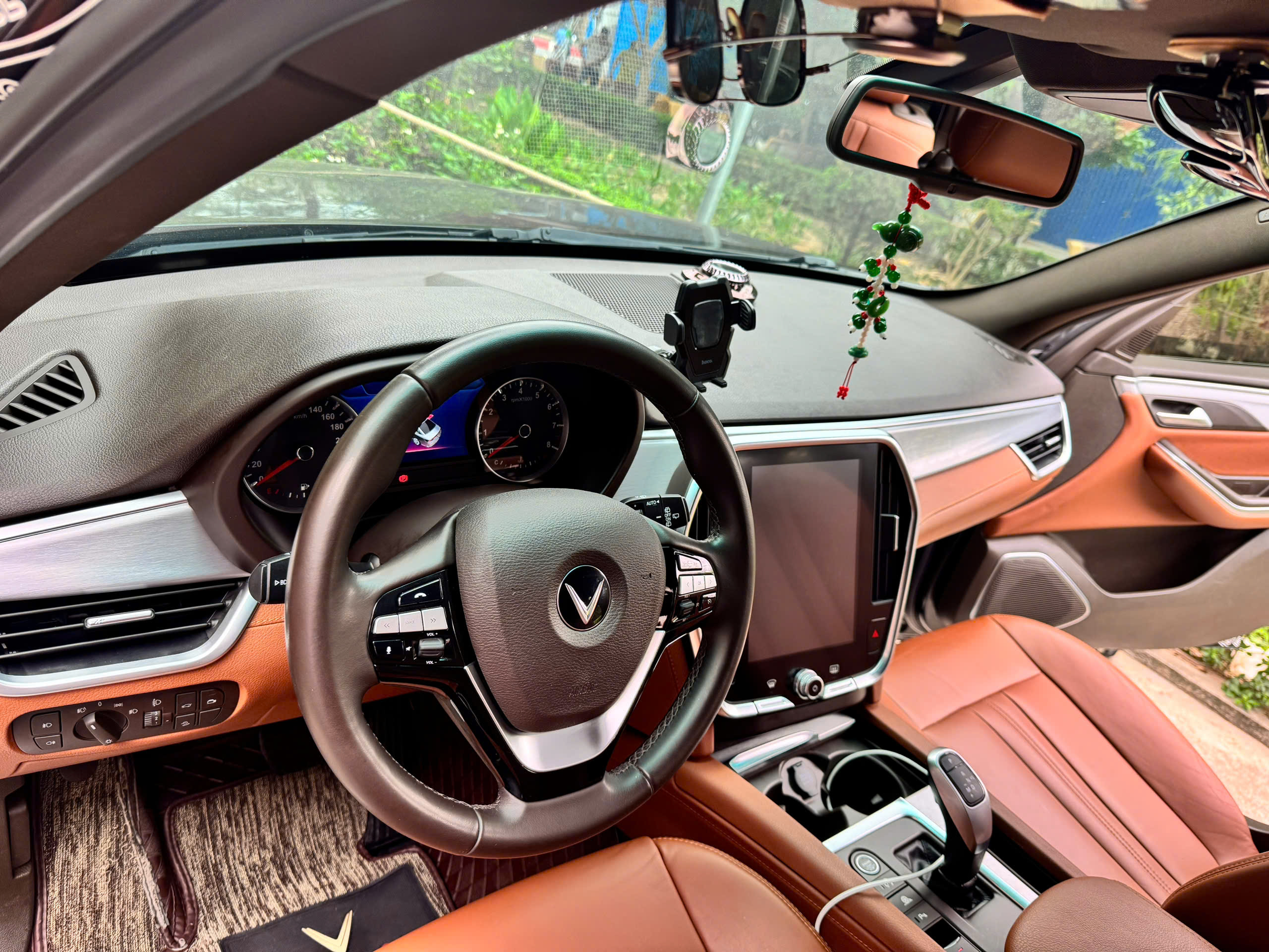 ► LUX SA PREMIUM 2021 – FULL ĐỒ CHƠI – GIÁ CHỈ 650 TRIỆU