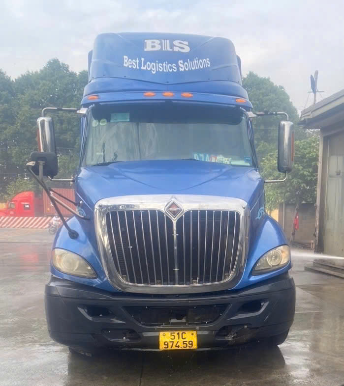 BÁN XE ĐẦU KÉO MAXXFORCE NHẬP KHẨU 2017