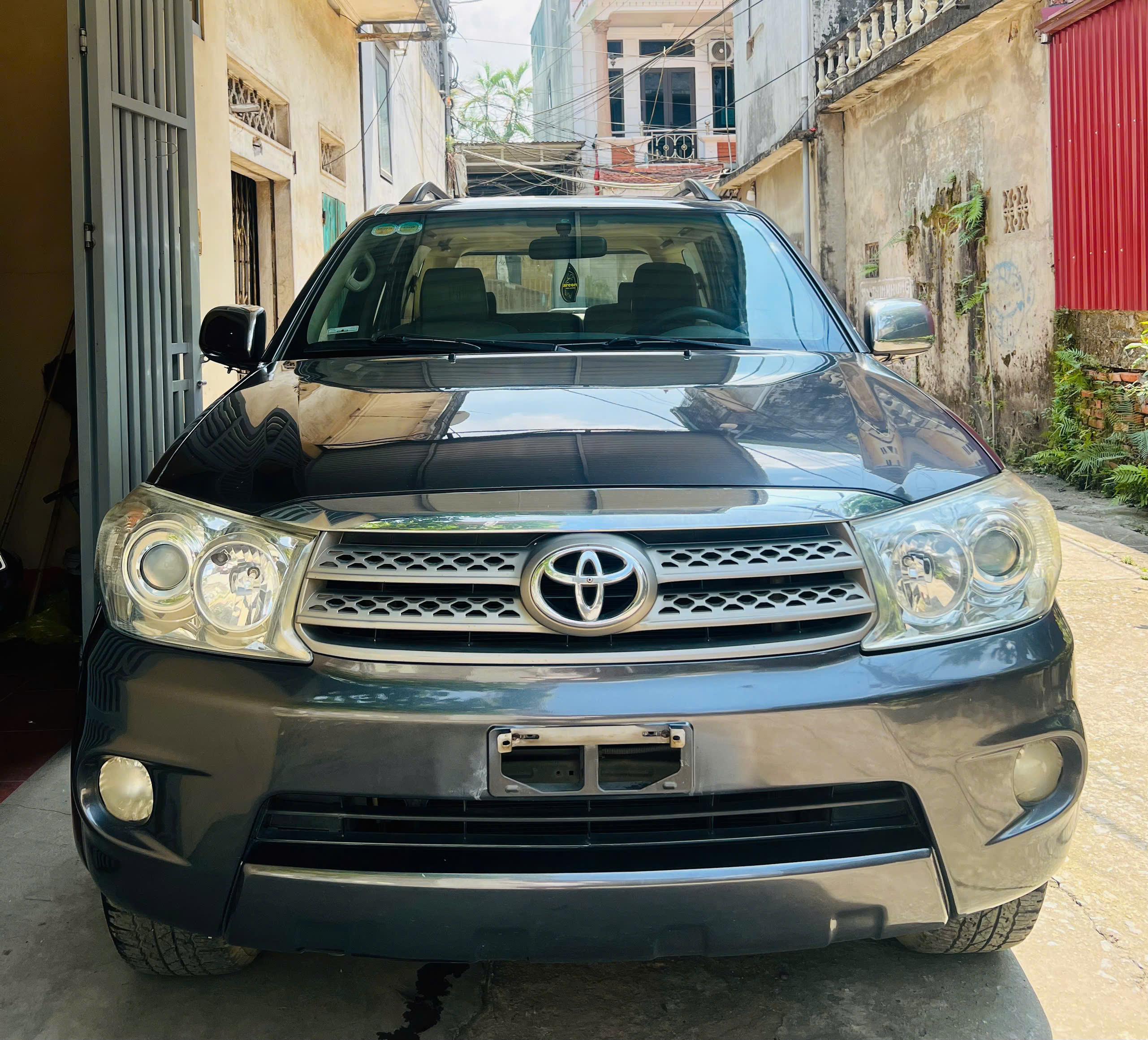 ►  BÁN TOYOTA FORTUNER 2.5G MÁY DẦU – 2010