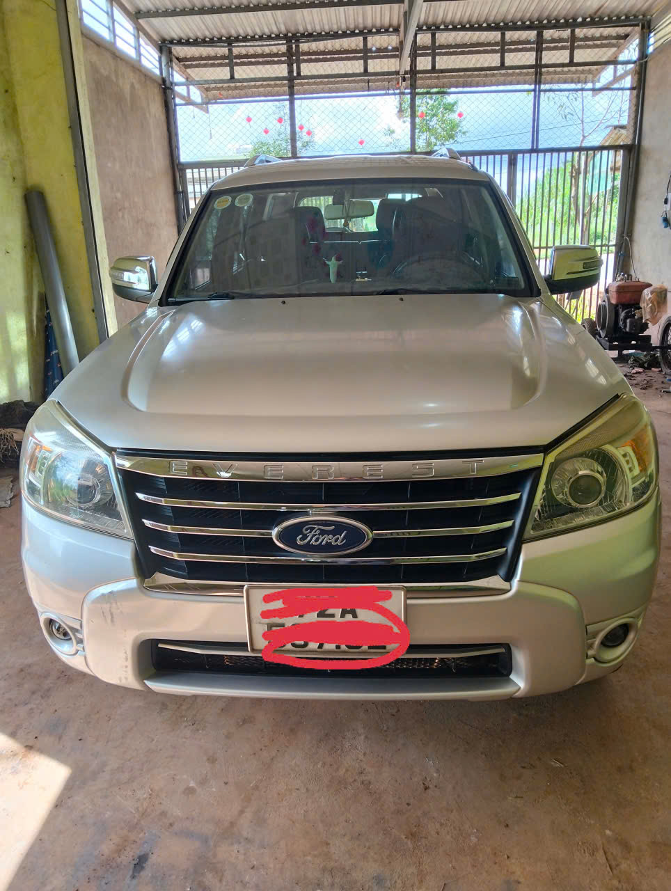 Chính chủ cần bán xe Xe Ford Everest 2011 AT