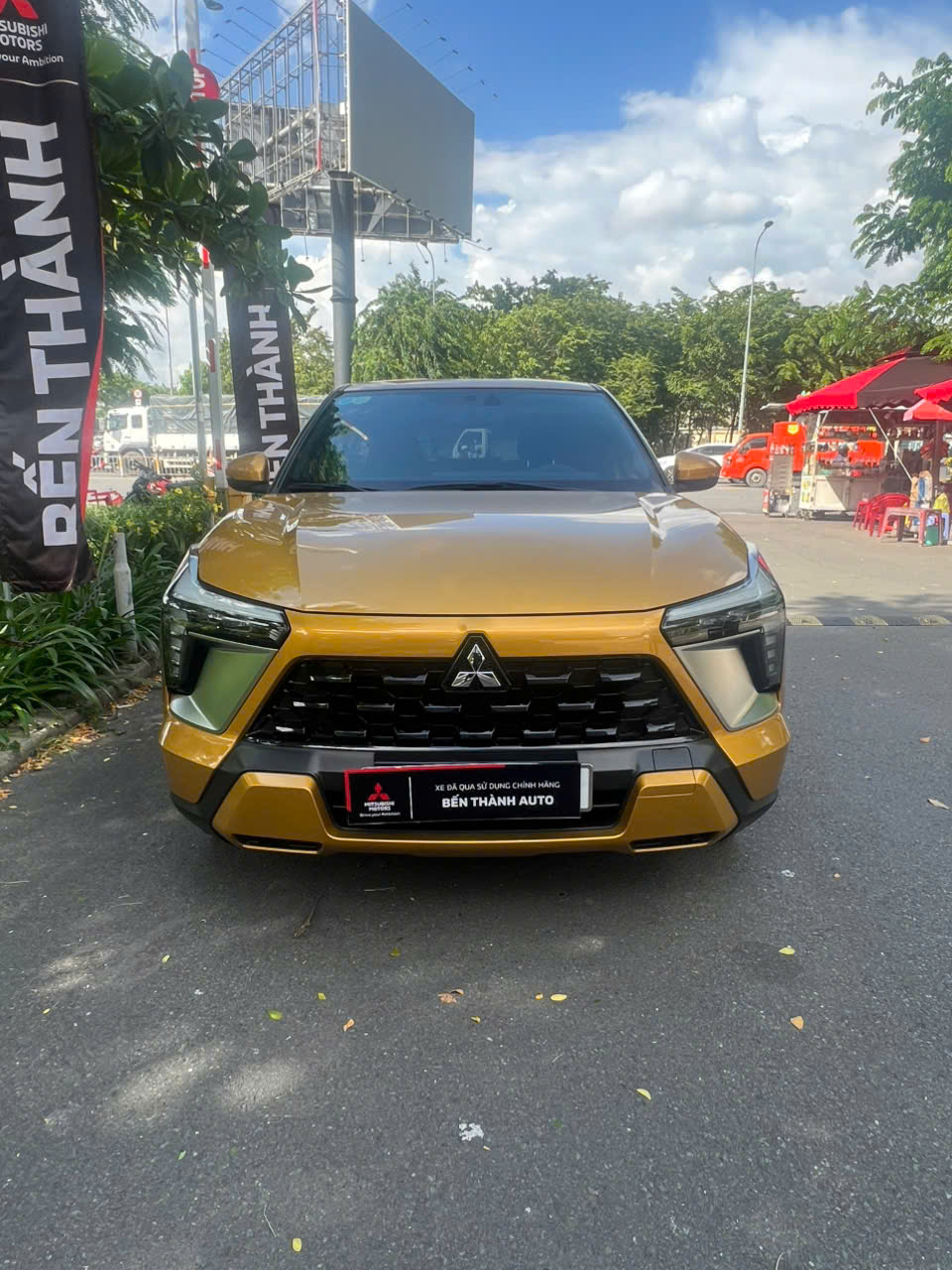 CẦN BÁN XE MITSUBISHI XFORCE