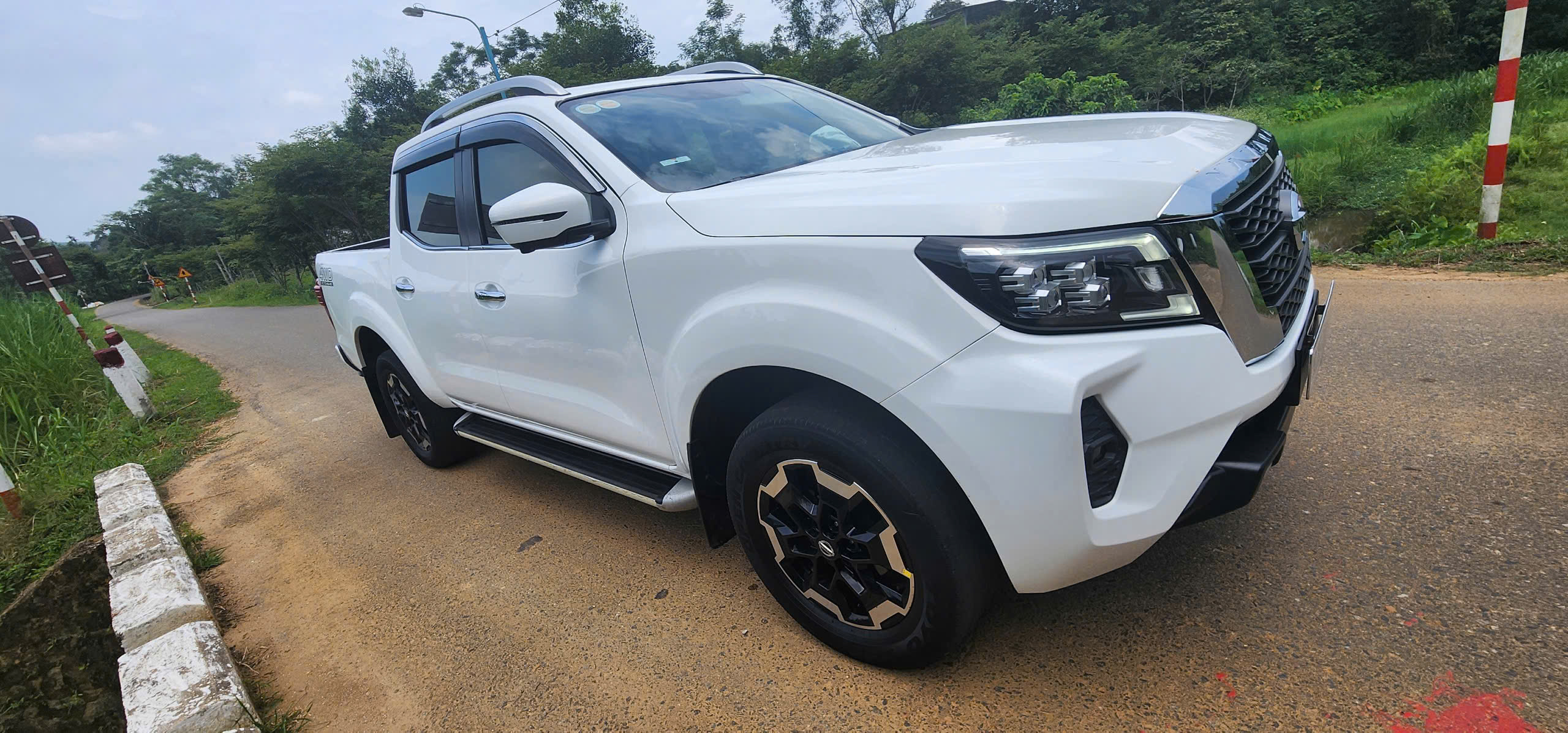 Cần bán xe bán tải Nissan Navara VL 4WD 2.5, đời 2021