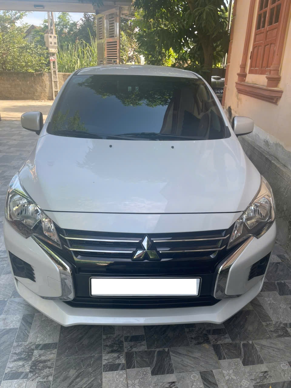 ►  Mitsubishi Attrage 2024 – 1 chủ từ đầu, số sàn, ODO chỉ 1 vạn 8 km.