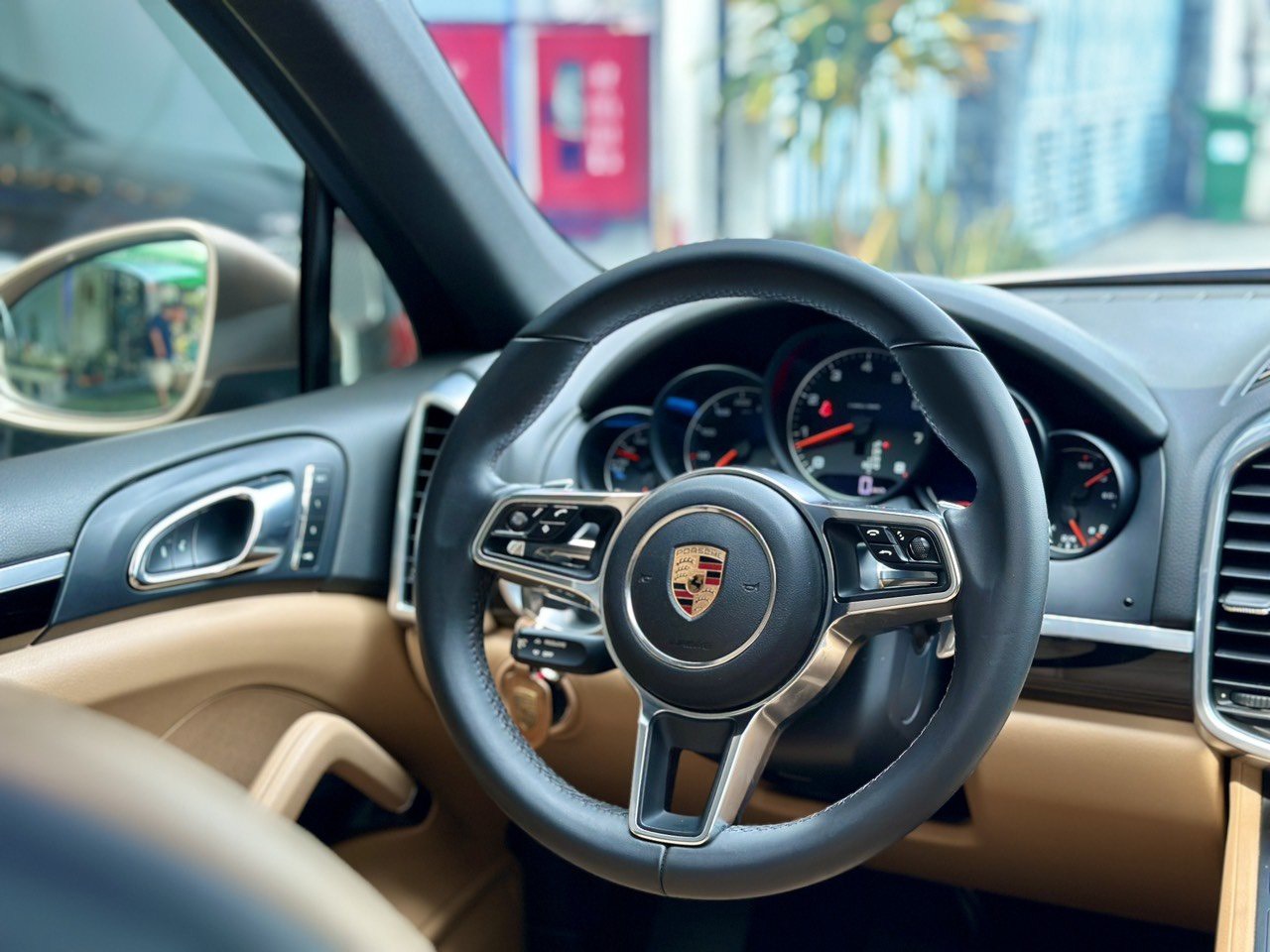Porsche Cayenne model 2017