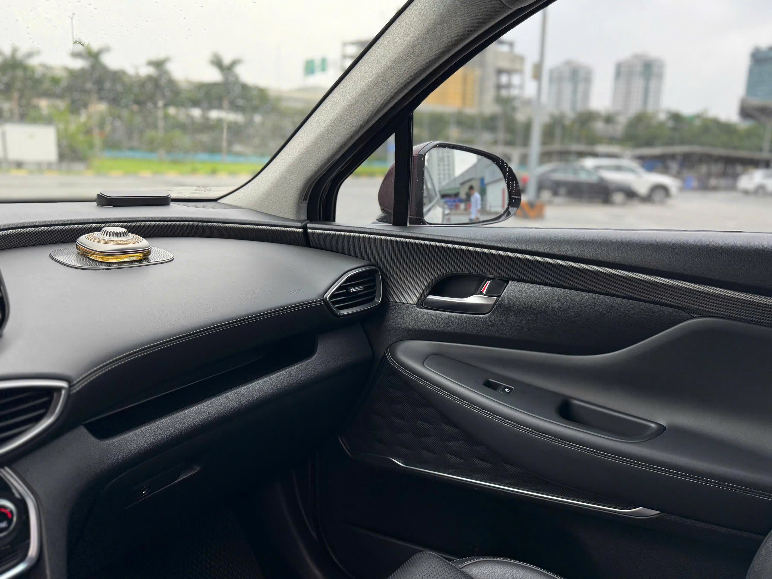 HOTLINE: 0975792232. CẦN BÁN SANTAFE TIÊU CHUẨN 2020 SIÊU CỌP CHẠY CHỈ 29.000KM XE CAM KẾT ĐẦY ĐỦ CHECK TEST THOẢI MÁI