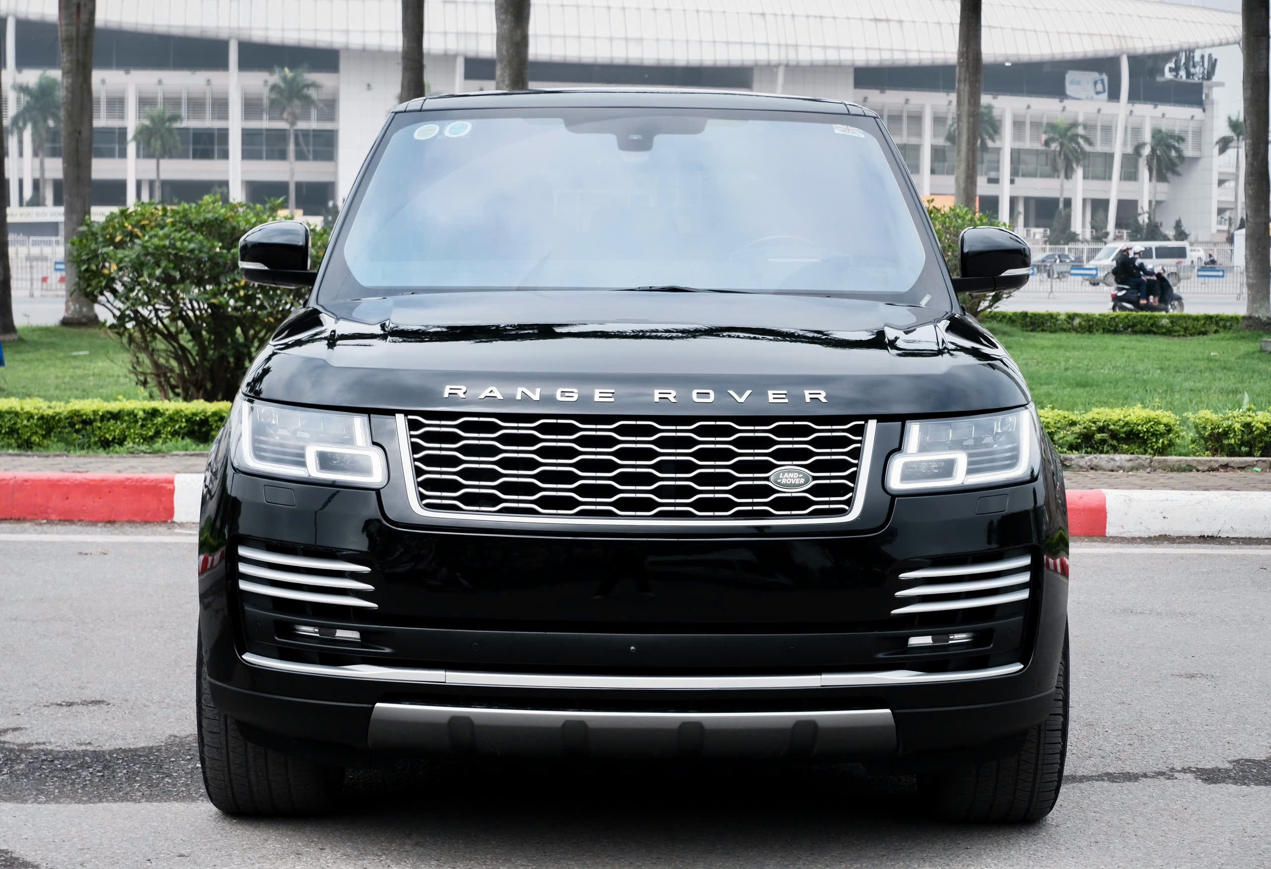 RANGE ROVER