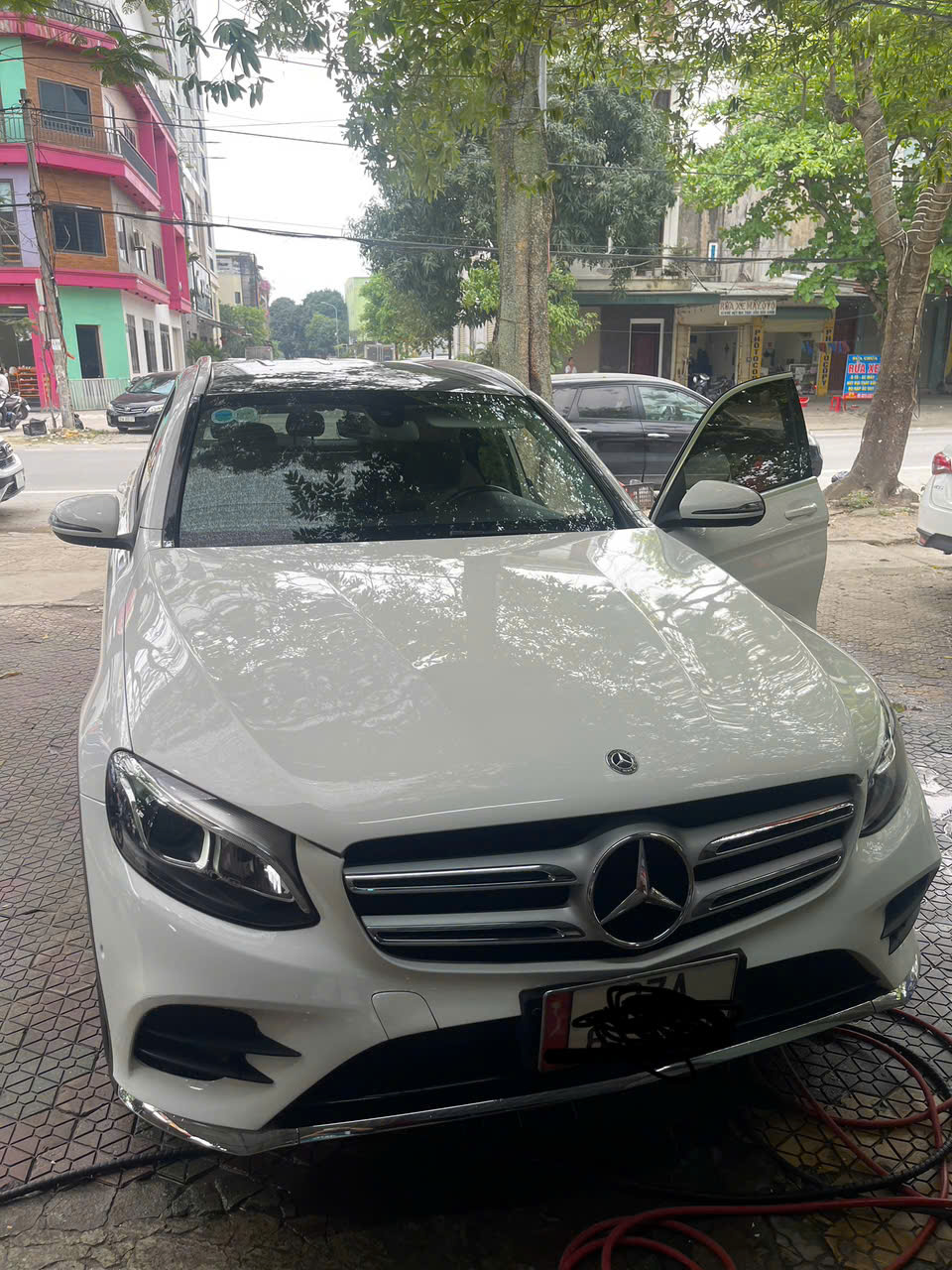 Chính chủ cần bán Mercedes GLC 200 - Đời 2019